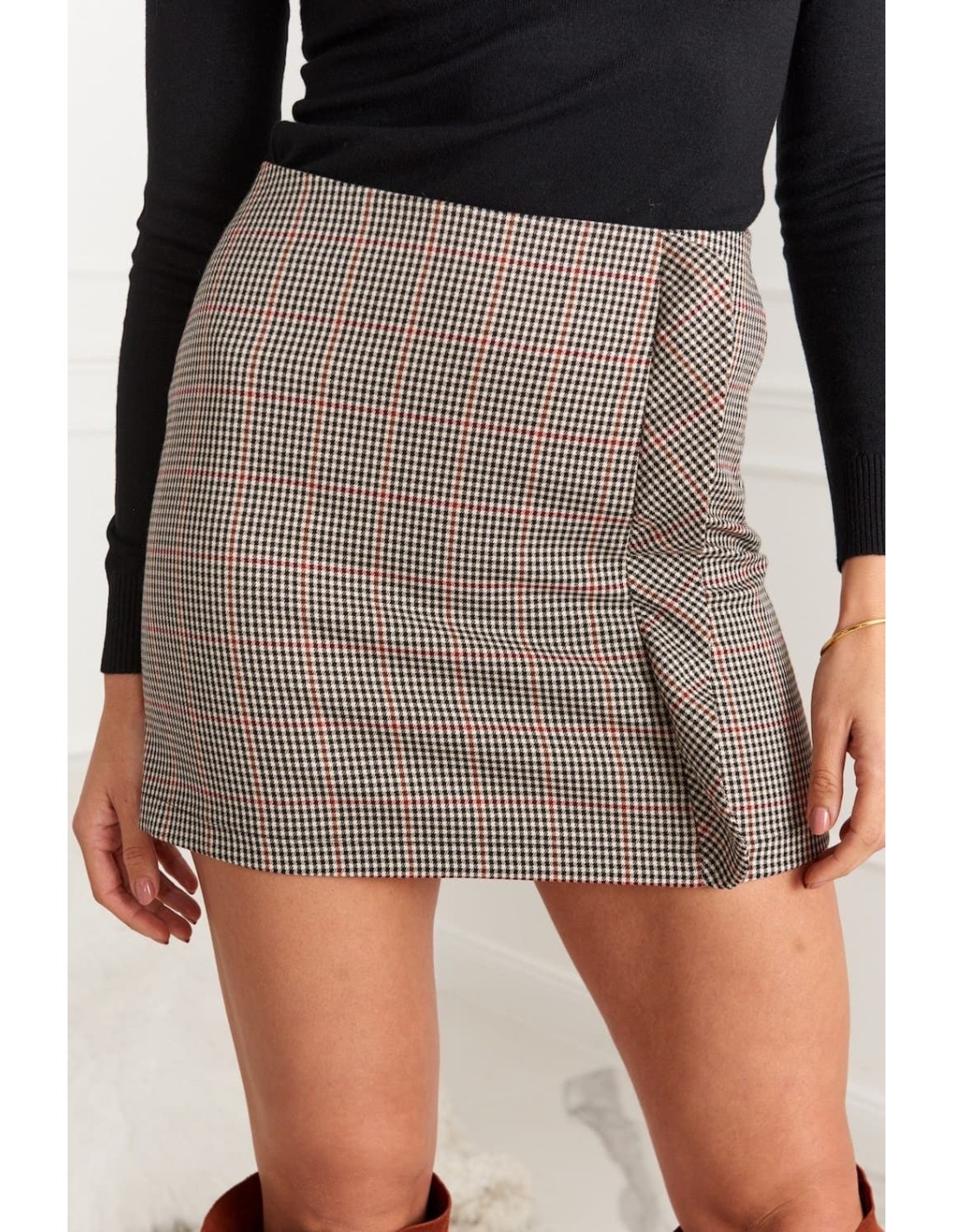 Checkered mini skirt with ruffles, black 0379 - Online store - Boutique